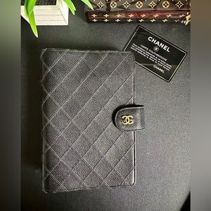 Rare Chanel caviar ring agenda MM